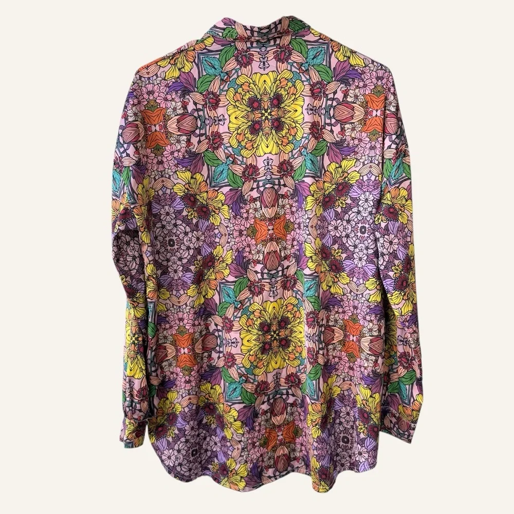 Nuvula Multicolor Duchess Satin Boho Floral Kaleidoscopic Button Down Shirt‎
